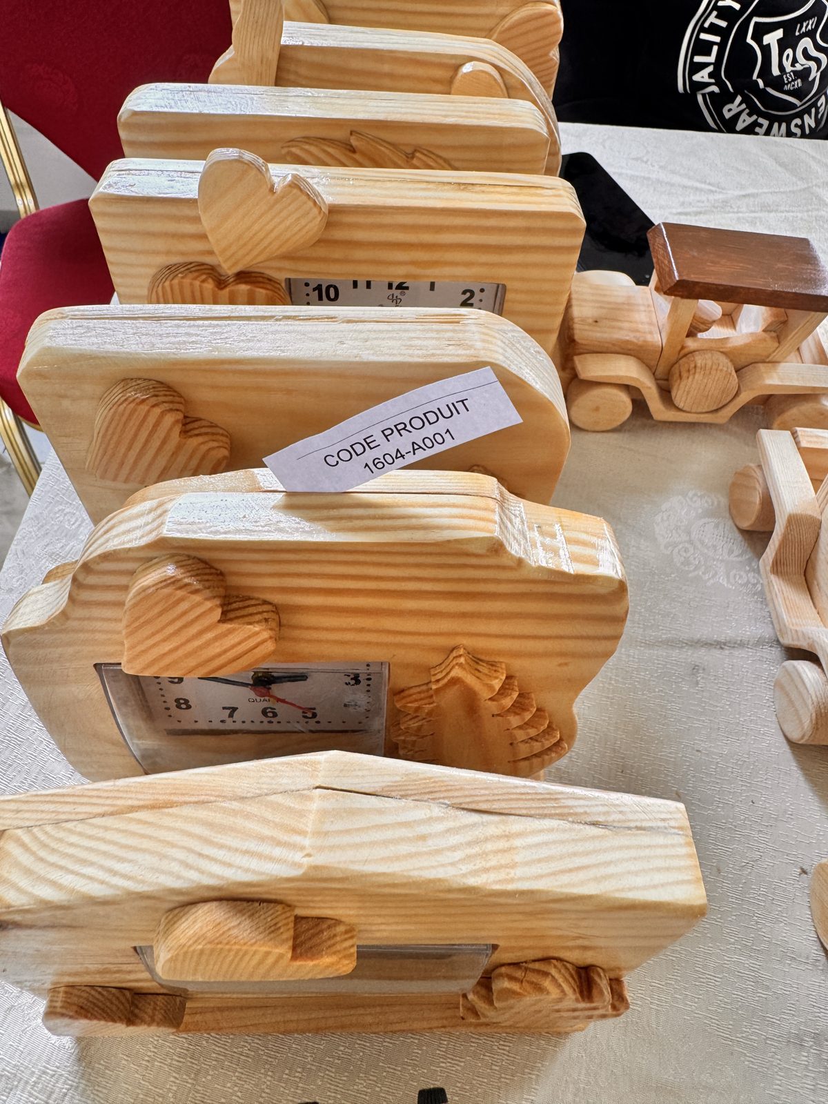 Horloge de table en bois « Maison » - Image 3