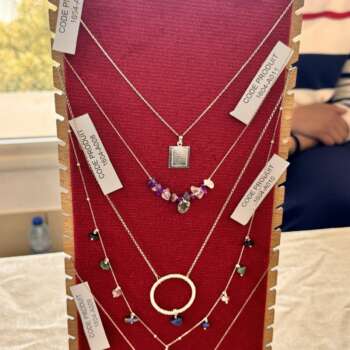 Collier multi-rangs en argent à anneau et pampilles