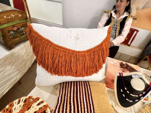 Coussin décoratif à franges