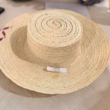 Chapeau en paille tressée