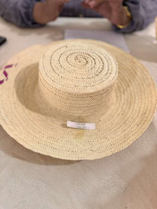 Chapeau en paille tressée