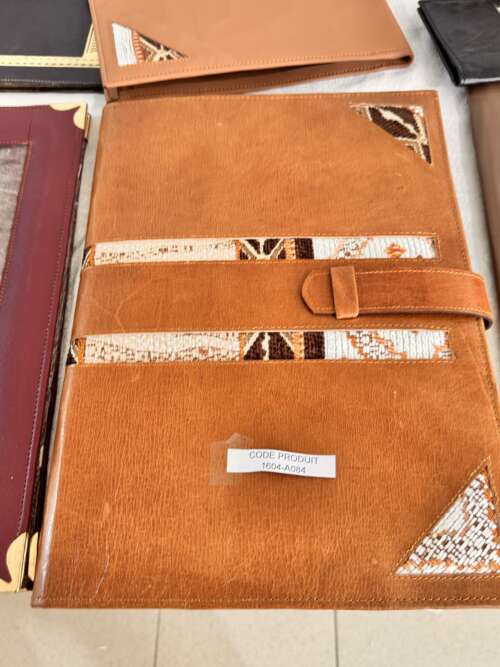 Porte-documents en cuir et kilim