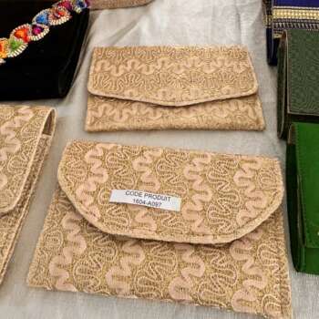 Pochettes brodées (lot)