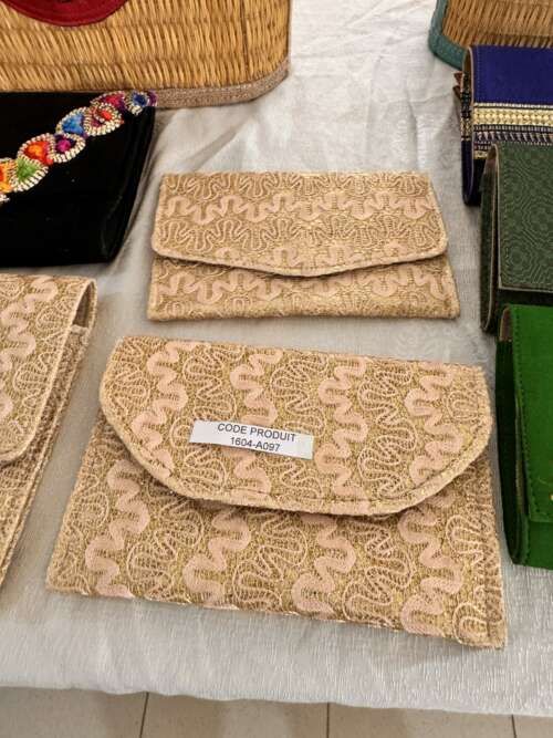 Pochettes brodées (lot)