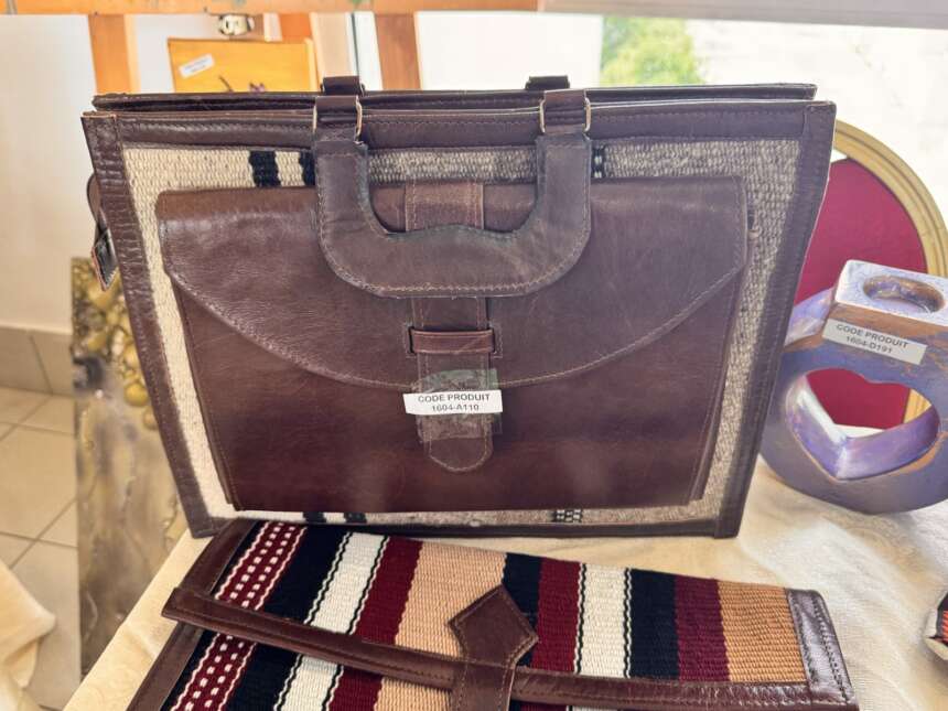 Serviette en cuir