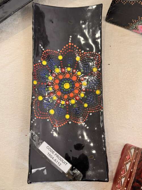 Plat en verre fusionné à mandala