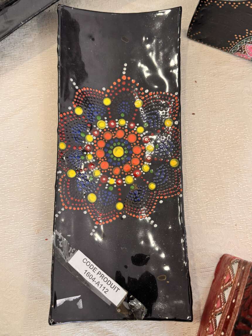 Plat en verre fusionné à mandala
