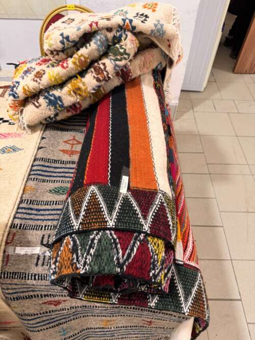 Tapis kilim à rayures