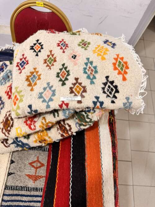 Tapis kilim à losanges colorés