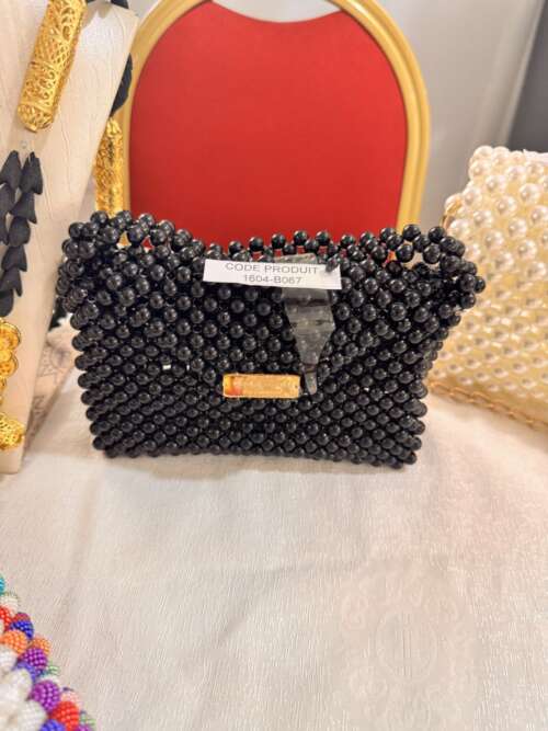 Pochette en perles noire