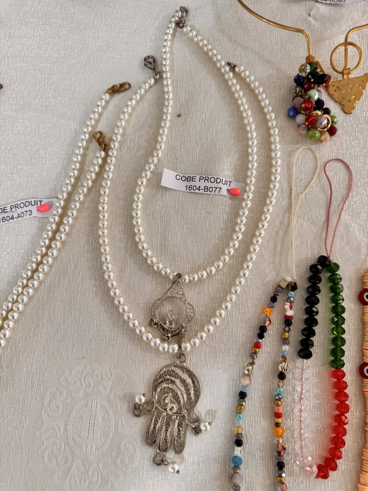 Collier de perles à main de Fatma