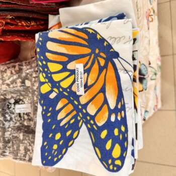 Foulard imprimé motif papillon