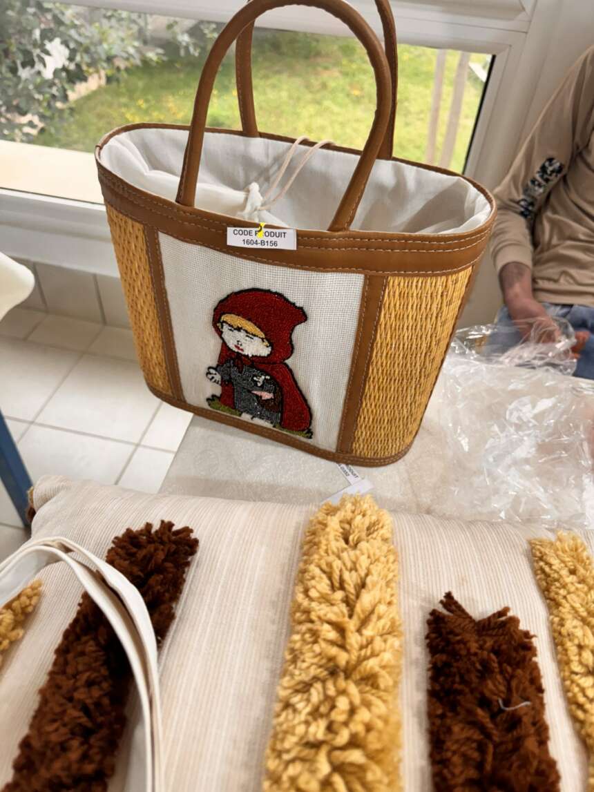 Panier en osier à motif perlé