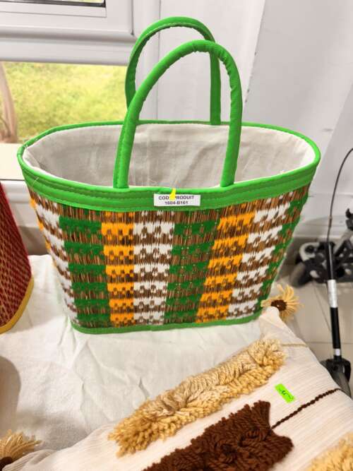 Panier tressé vert