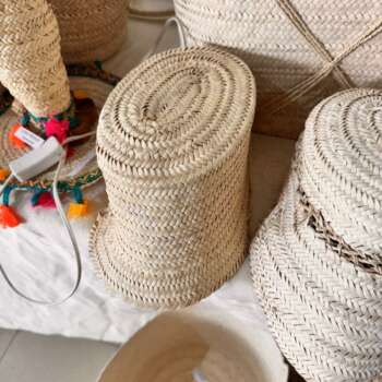 Vases décoratifs en paille (lot)