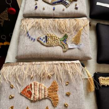 Pochette brodée motif poisson