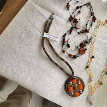 Collier à pendentif mosaïque