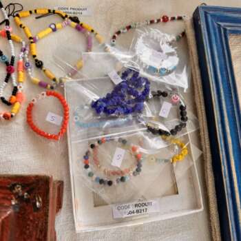 Bijoux perlés (assortiment)