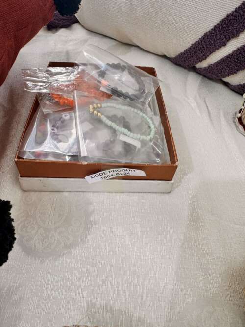 Parure de bijoux perlés (coffret)