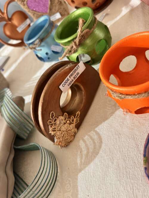 Objet décoratif en bois tourné