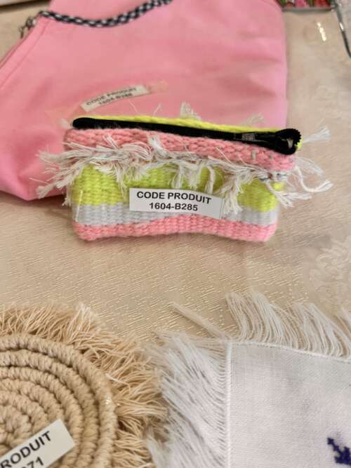 Trousse en tissu rose