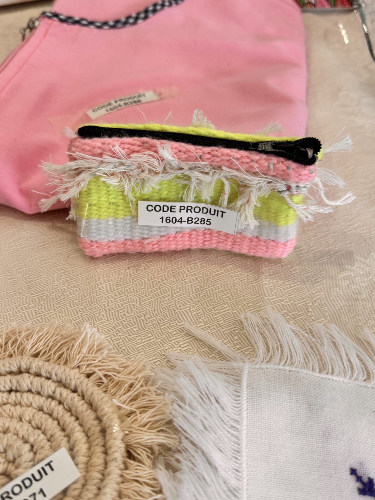 Trousse en tissu rose