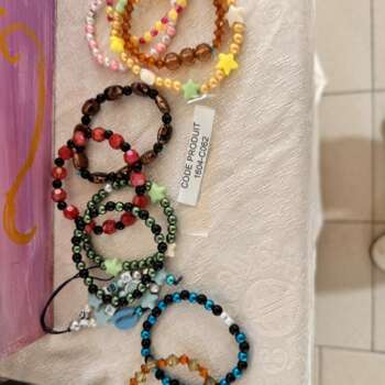 Bracelets perlés (assortiment)