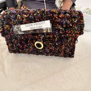 Pochette au crochet pailletée