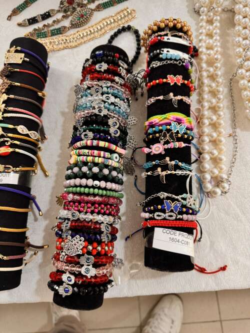Bracelets perlés (assortiment)
