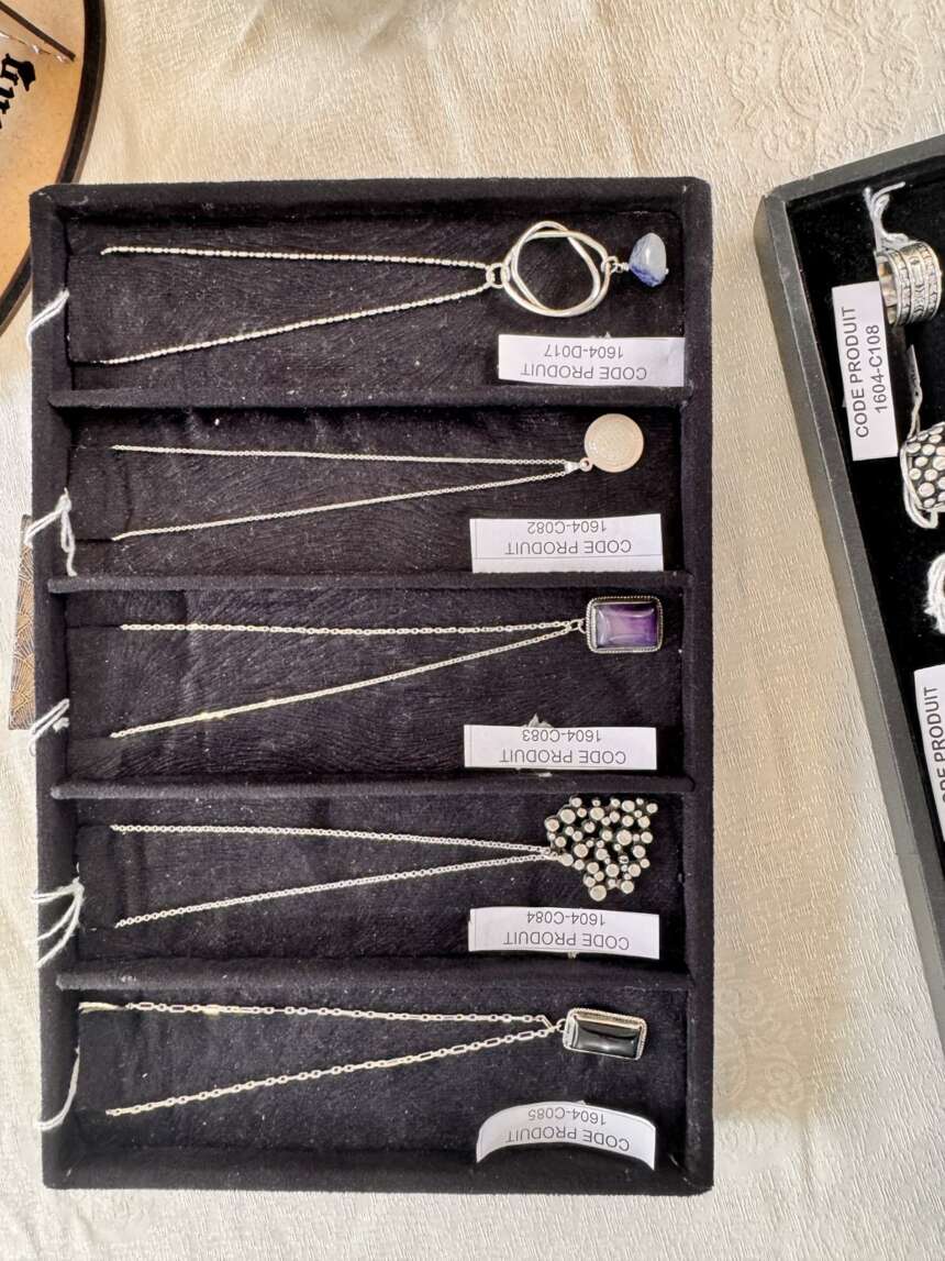 Collier chaîne fine en argent à pendentif