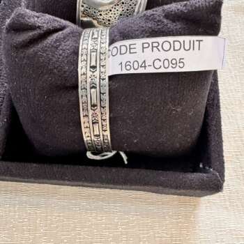 Bracelet manchette ciselé et ajouré en argent