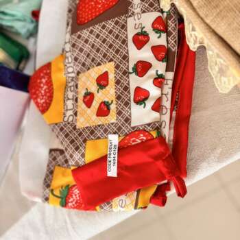 Pochettes en tissu (motif fraises)