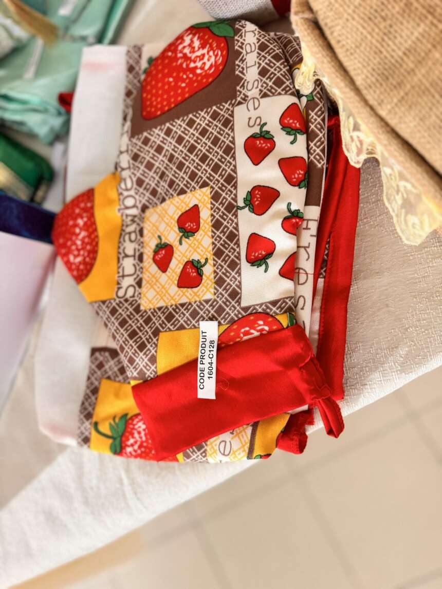 Pochettes en tissu (motif fraises)