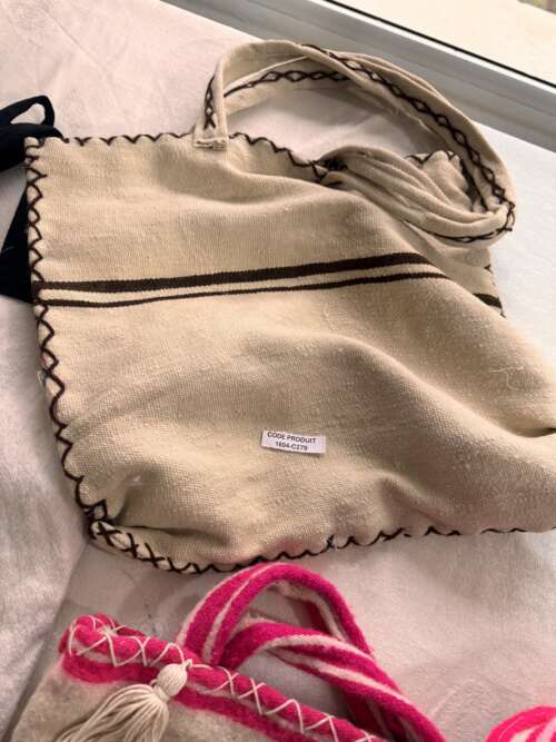 Sac cabas écru brodé