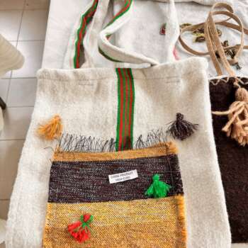 Sac tissé en laine à motif coloré