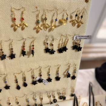 Boucles d'oreilles pendantes étoile en perles