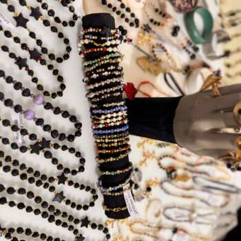 Sautoir en perles noires
