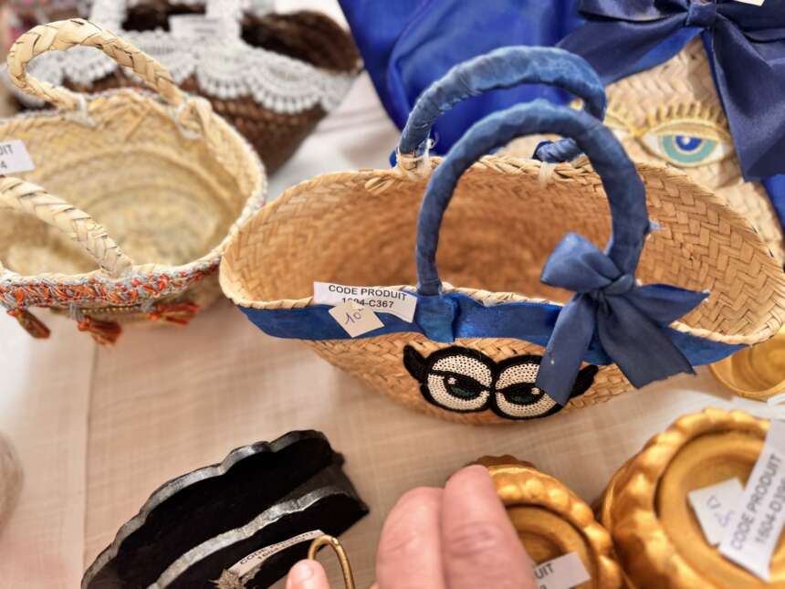Couffin en palmier tressé décoré