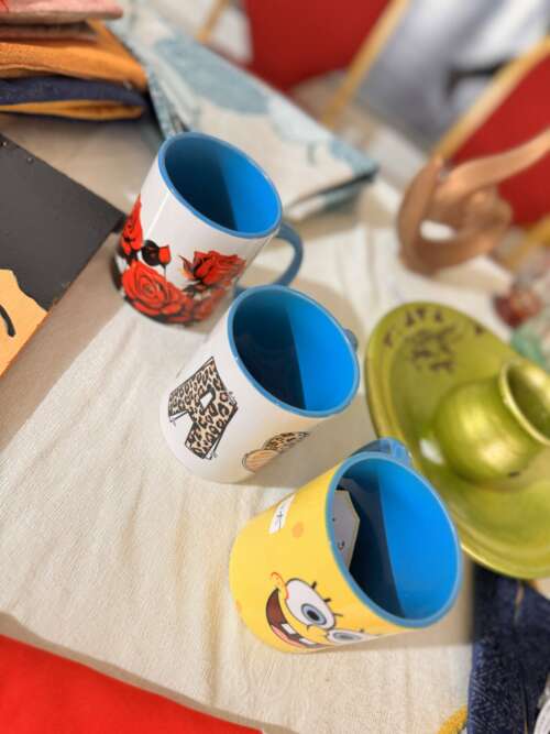 Mugs en céramique peints (lot)
