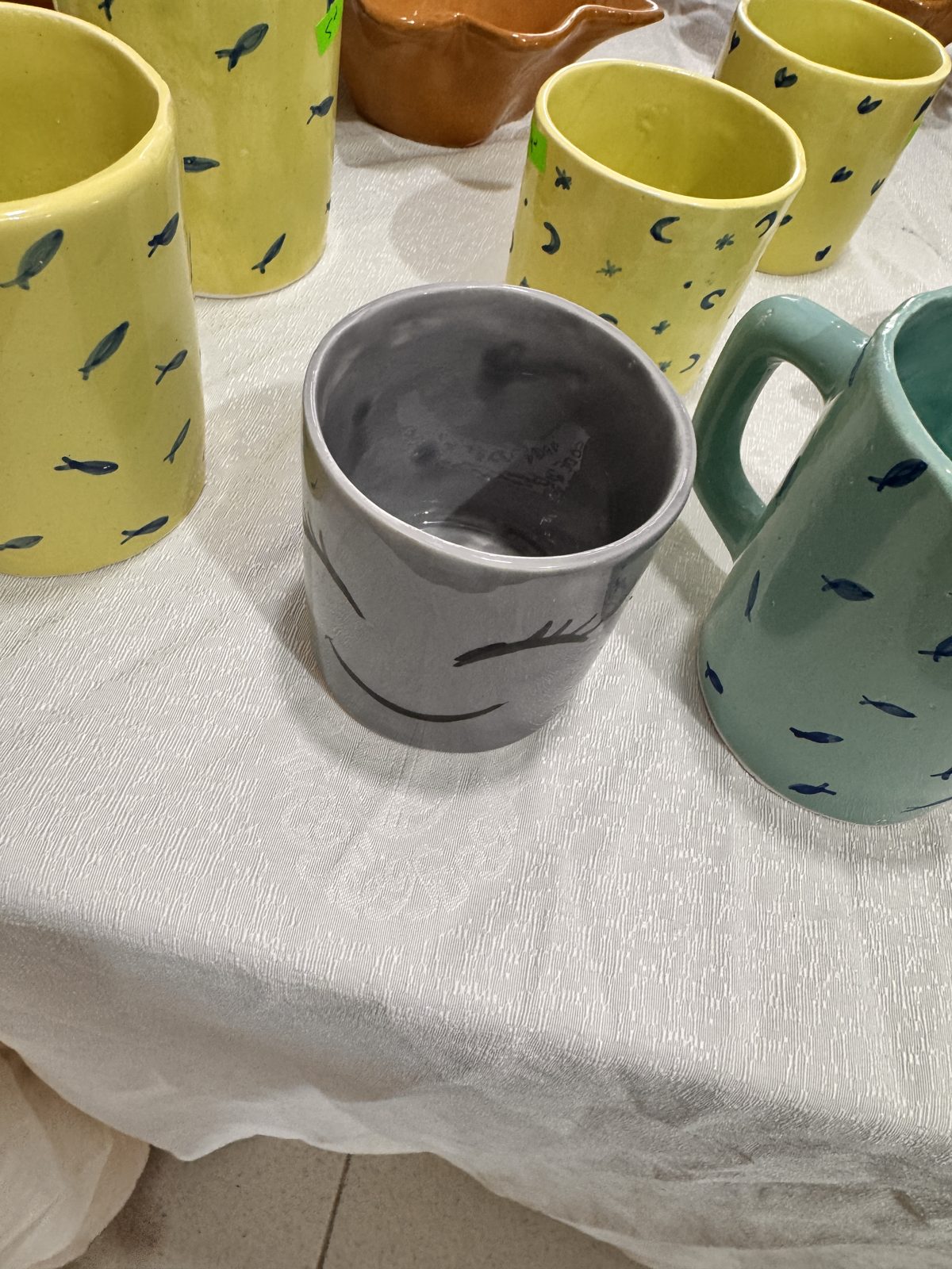 Mugs en céramique à motif poisson (lot) - Image 2