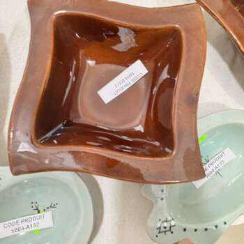 Coupelle carrée en céramique brune